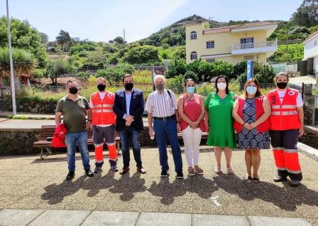 La Laguna y el Cabildo se unen para atender a las personas mayores que viven aisladas y en soledad extrema 