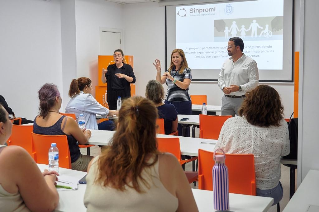 El Cabildo crea ‘Respiramos juntas; familia de familias’,