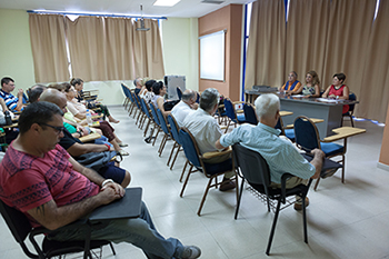 cabildo renueva su apoyo a familiares personas problemas salud mental