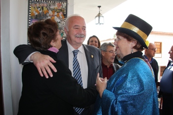  cabildo cebra  pi ata  carnaval   mayores l norte
