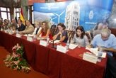  cabildo acoge  mesa redonda por  salud mental